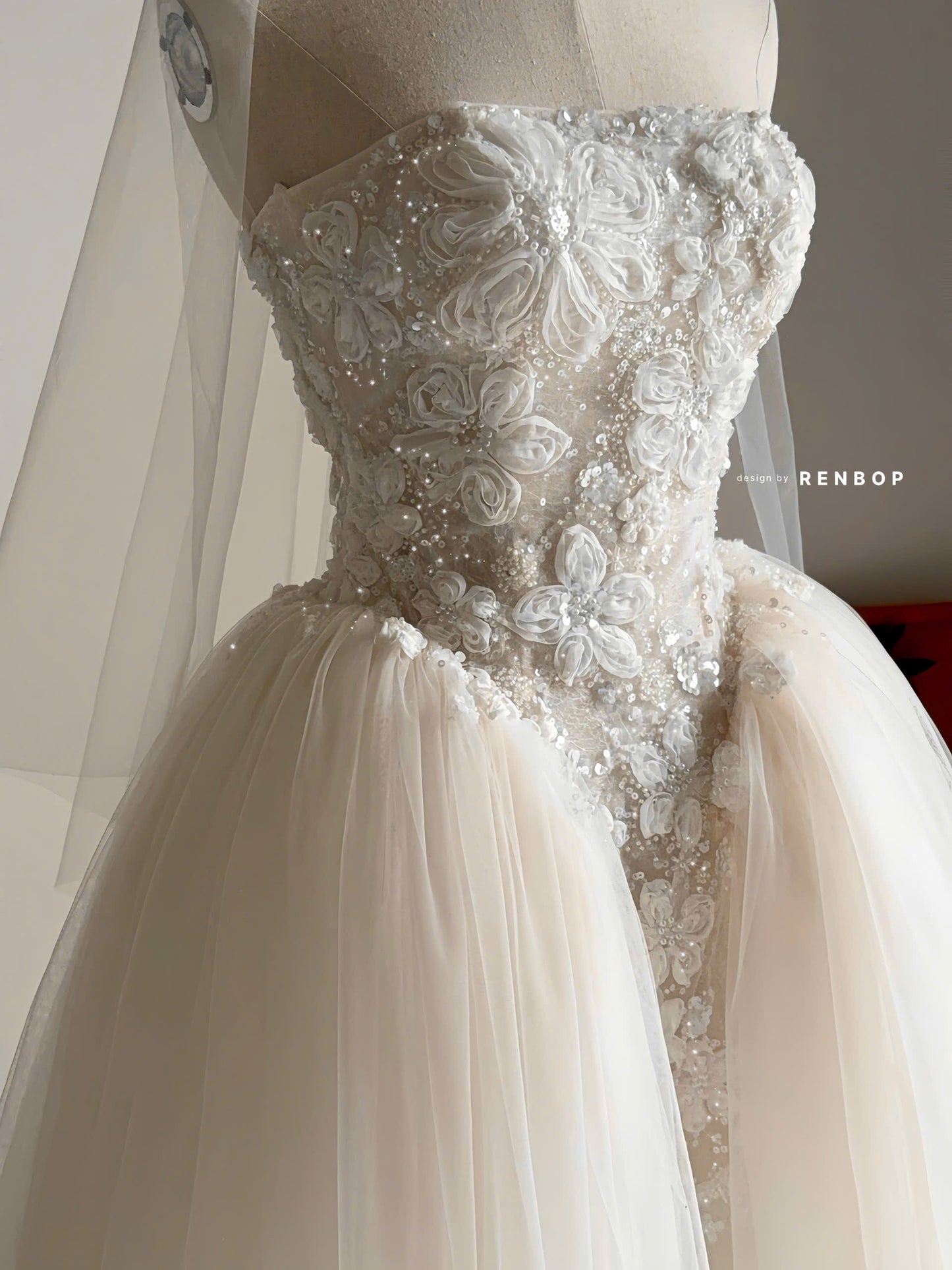 Design by RenBop MC8424