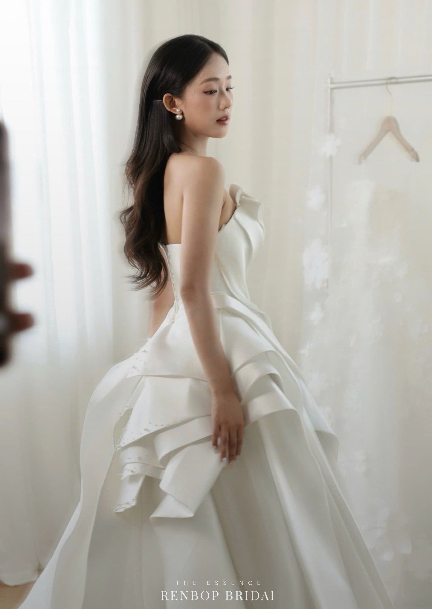 The Essence No.10 MC8930