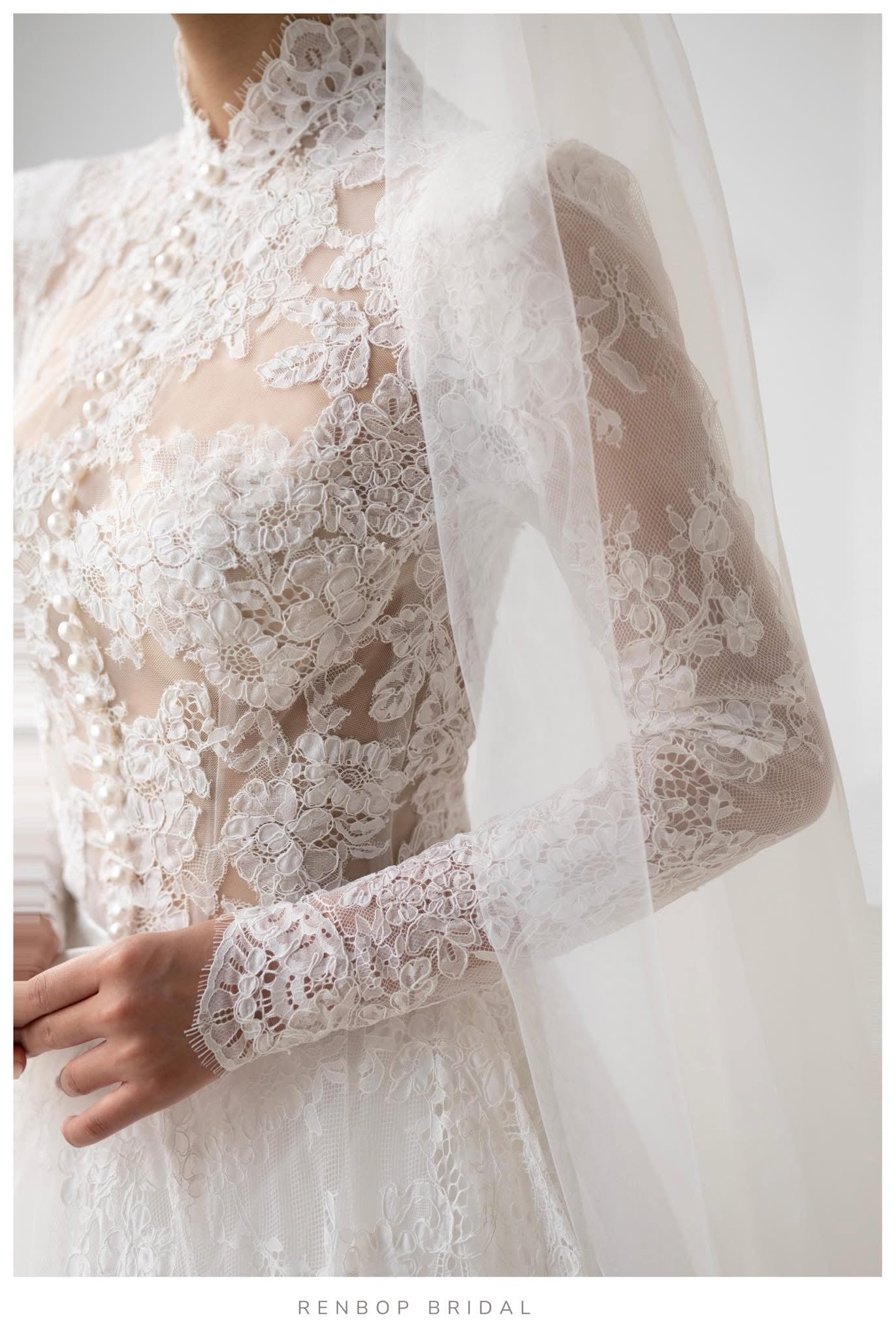 White Queen Look2 AK8933