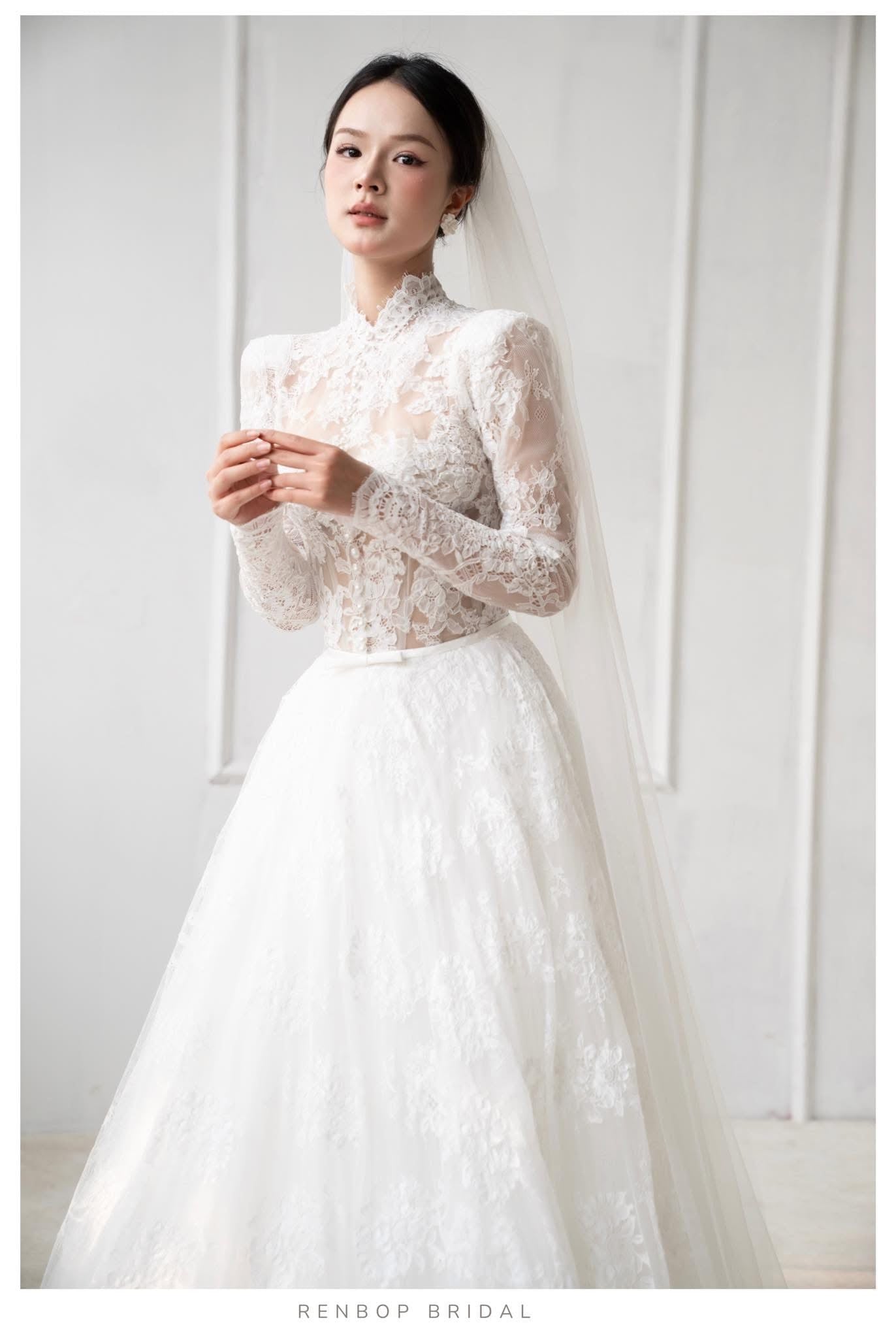 White Queen Look2 AK8933