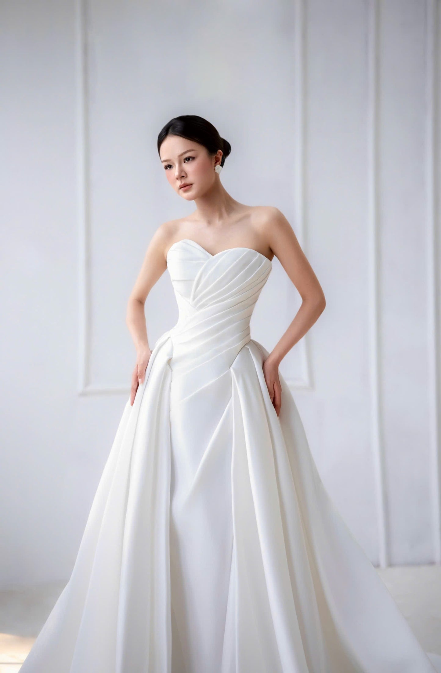 White Queen Look7 DN7818