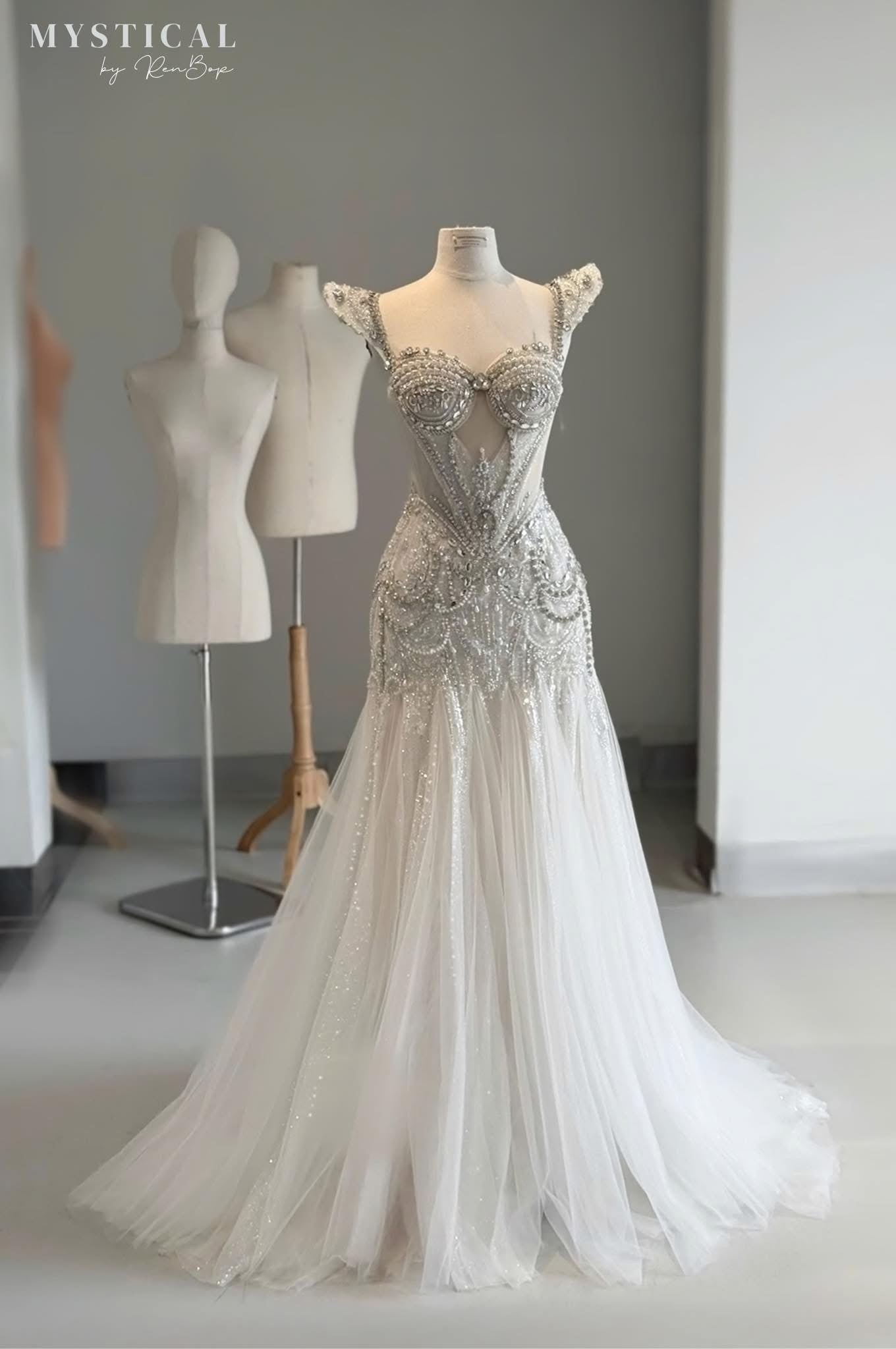 The Bridal Symphony Look 9 VN8433