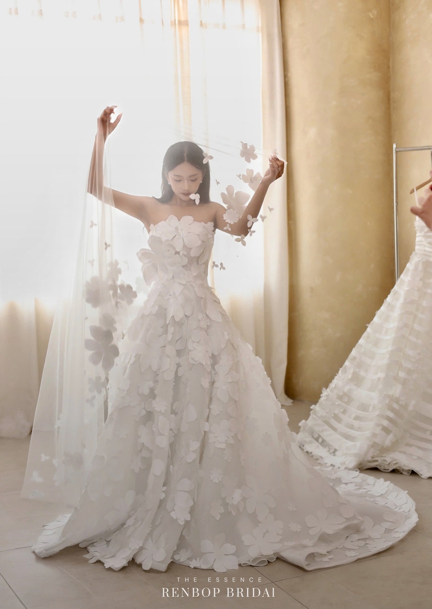 The Essence No.3 AK1338