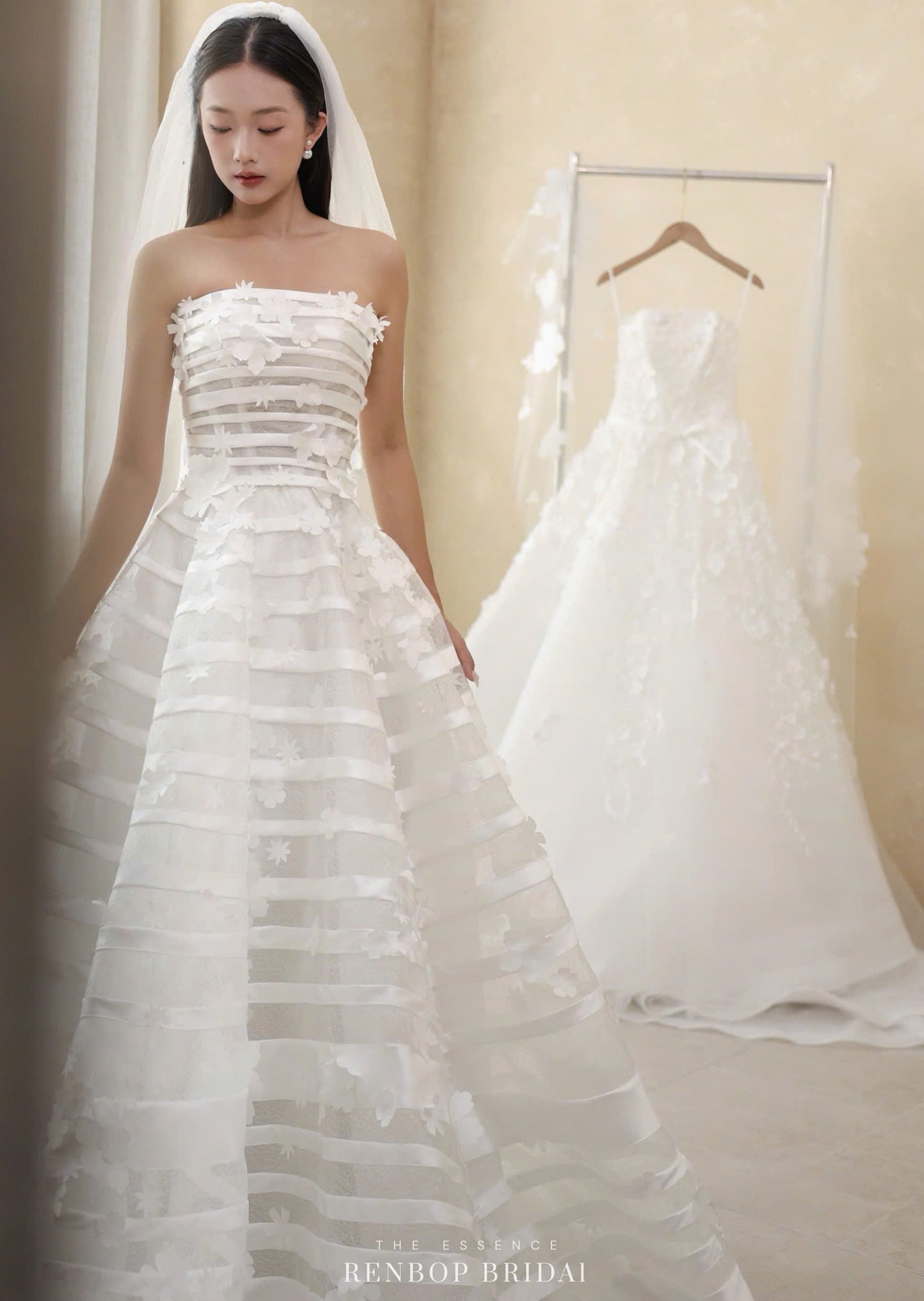 The Essence No.8 HK6817